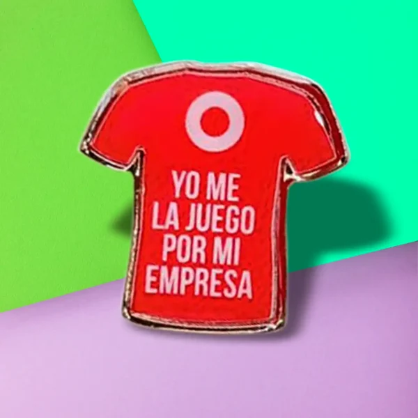 Pin Metálico Camiseta